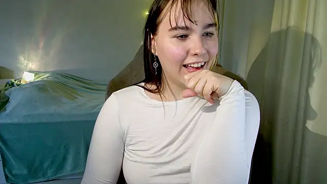 Rosie Nana online show from December 10, 2024, 4:38 pm