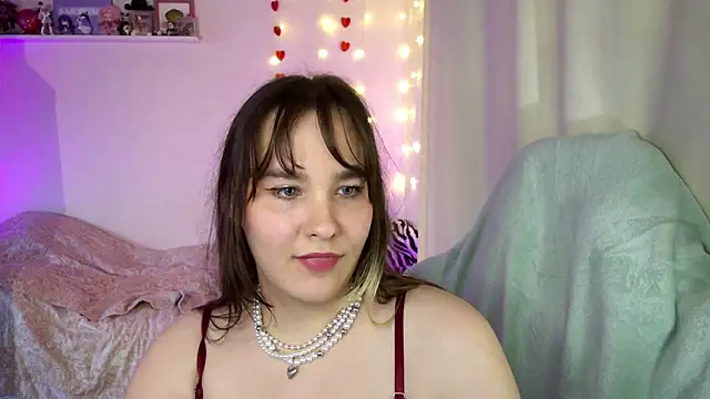 Rosie Nana online show from September 10, 2025, 6:19 pm