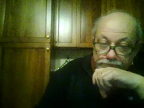 Snapshot of gianbragallini chatting on March 21, 2025, 11:45 pm gianbragallini online show from March 21, 2025, 11:45 pm