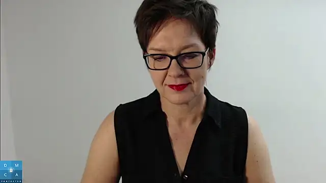 Snapshot of Sofie69Velvet chatting on October 12, 2025, 8:13 am Sofie69Velvet online show from October 12, 2025, 8:13 am