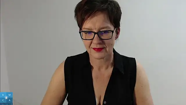 Snapshot of Sofie69Velvet chatting on October 26, 2025, 3:29 pm Sofie69Velvet online show from October 26, 2025, 3:29 pm