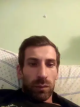 Snapshot of Davlupweed93 chatting on December 18, 2025, 2:12 pm Davlupweed93 online show from December 18, 2025, 2:12 pm