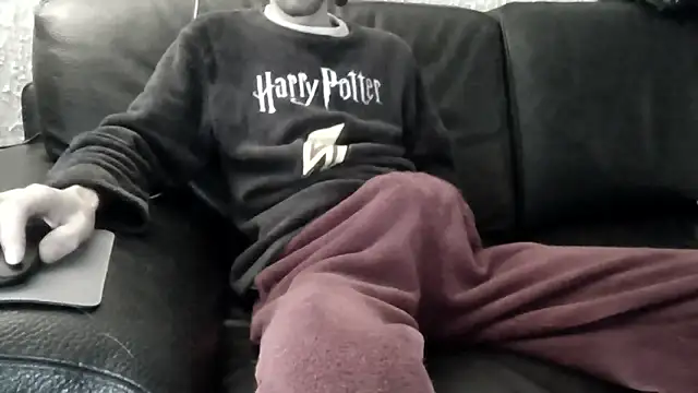 passif520 online show from November 12, 2025, 9:10 am