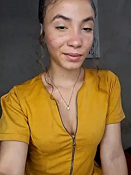 Snapshot of HelenHoltz chatting on October 16, 2025, 4:52 pm HelenHoltz online show from October 16, 2025, 4:52 pm