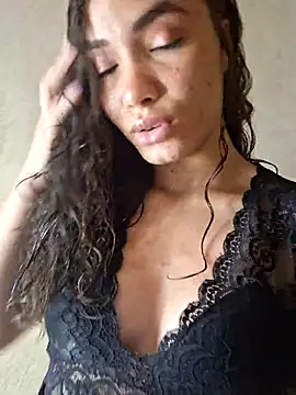 Snapshot of HelenHoltz chatting on October 20, 2025, 3:56 pm HelenHoltz online show from October 20, 2025, 3:56 pm