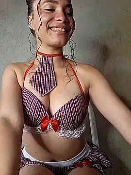 Snapshot of HelenHoltz chatting on October 21, 2025, 5:57 pm HelenHoltz online show from October 21, 2025, 5:57 pm