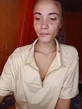 HelenHoltz online show from May 5, 2026, 2:47 pm