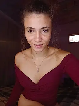 HelenHoltz online show from June 16, 2026, 2:52 pm