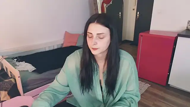 ce leste   online show from November 1, 2025, 12:29 pm