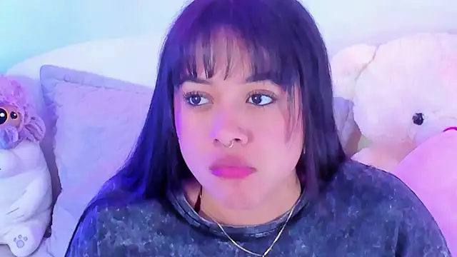 Snapshot of MaddyParisi chatting on March 16, 2025, 2:10 am MaddyParisi online show from March 16, 2025, 2:10 am