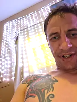 Highfrog1 online show from October 10, 2025, 7:02 pm