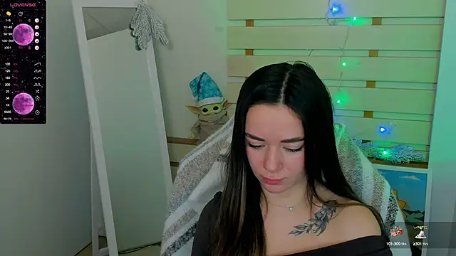 Snapshot of Bella_XO chatting on December 13, 2024, 11:13 am Bella XO online show from December 13, 2024, 11:13 am