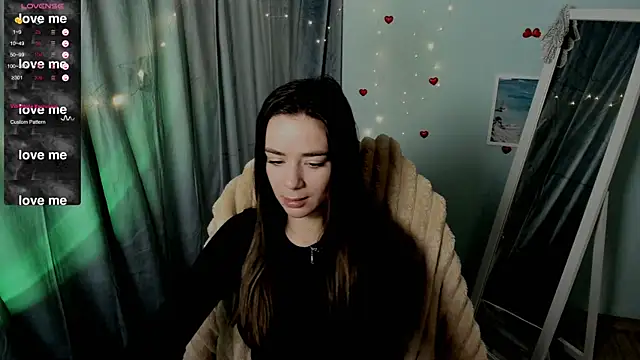 Snapshot of Bella_XO chatting on January 23, 2025, 1:24 pm Bella XO online show from January 23, 2025, 1:24 pm