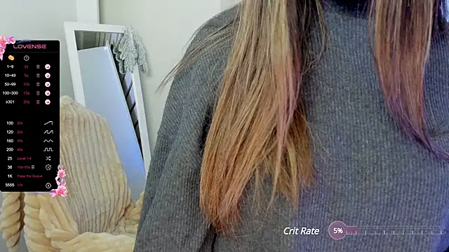 Snapshot of Bella_XO chatting on January 25, 2025, 10:28 pm Bella XO online show from January 25, 2025, 10:28 pm