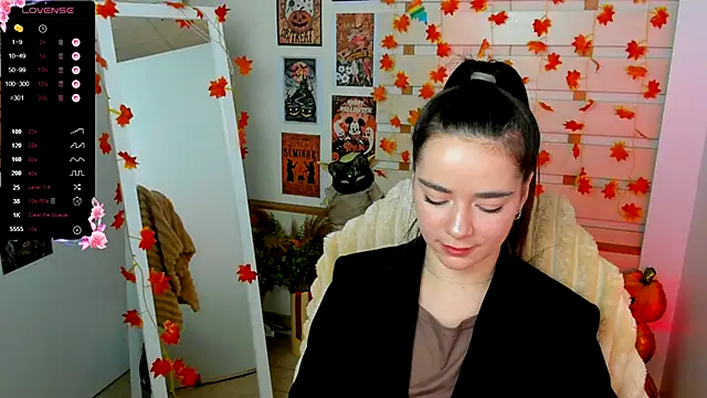 Bella XO online show from October 25, 2025, 6:43 am