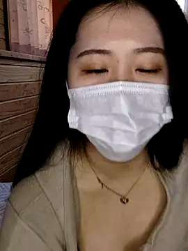 Snapshot of Kurage_chan chatting on February 10, 2025, 3:13 am Kurage chan online show from February 10, 2025, 3:13 am