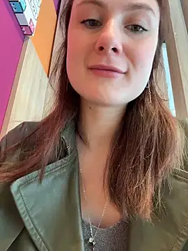 Snapshot of Dina_Tease chatting on May 12, 2026, 11:29 am Dina Tease online show from May 12, 2026, 11:29 am