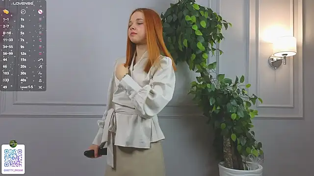 Snapshot of OdetteHarwick chatting on January 2, 2025, 7:12 am OdetteHarwick online show from January 2, 2025, 7:12 am
