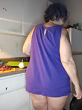 Snapshot of GraceHenderson chatting on December 11, 2024, 4:20 pm GraceHenderson online show from December 11, 2024, 4:20 pm