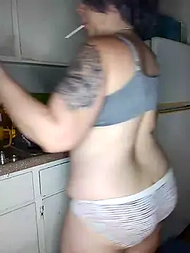 Snapshot of GraceHenderson chatting on December 11, 2024, 9:23 pm GraceHenderson online show from December 11, 2024, 9:23 pm