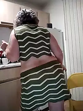 Snapshot of GraceHenderson chatting on February 16, 2025, 5:59 pm GraceHenderson online show from February 16, 2025, 5:59 pm