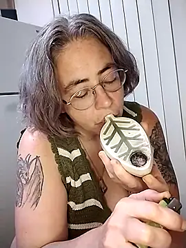 Snapshot of GraceHenderson chatting on February 27, 2025, 5:56 am GraceHenderson online show from February 27, 2025, 5:56 am