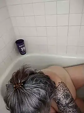 Snapshot of GraceHenderson chatting on February 27, 2025, 6:53 pm GraceHenderson online show from February 27, 2025, 6:53 pm