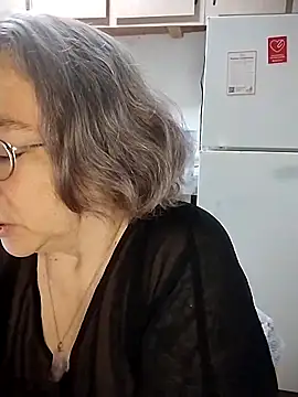 Snapshot of GraceHenderson chatting on March 3, 2025, 2:26 am GraceHenderson online show from March 3, 2025, 2:26 am