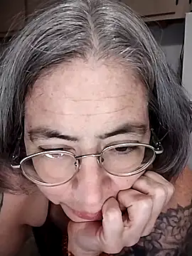 Snapshot of GraceHenderson chatting on March 5, 2025, 1:52 am GraceHenderson online show from March 5, 2025, 1:52 am