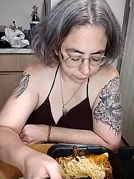 Snapshot of GraceHenderson chatting on March 6, 2025, 2:30 am GraceHenderson online show from March 6, 2025, 2:30 am