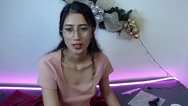 KaitlynLoveCam online show from January 7, 2025, 6:16 am