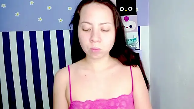 PetiteIvoryQueen19 online show from April 24, 2026, 4:48 am