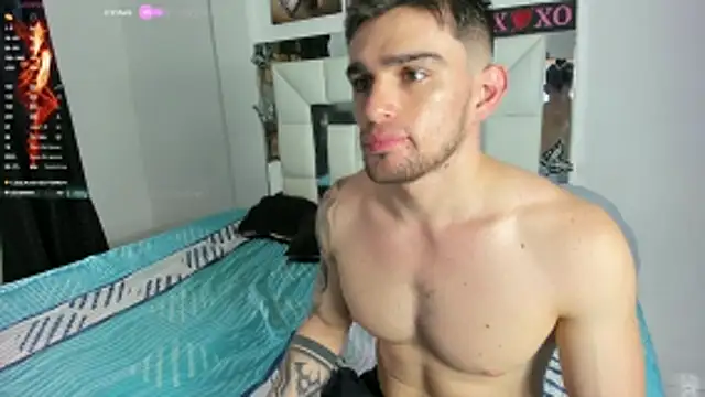 Sexy Alejandro  online show from December 4, 2024, 6:39 pm
