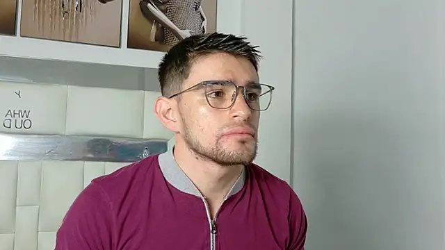 Sexy Alejandro  online show from December 11, 2024, 12:55 pm