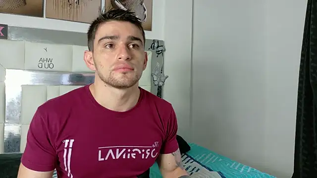Sexy Alejandro  online show from December 16, 2024, 1:00 pm