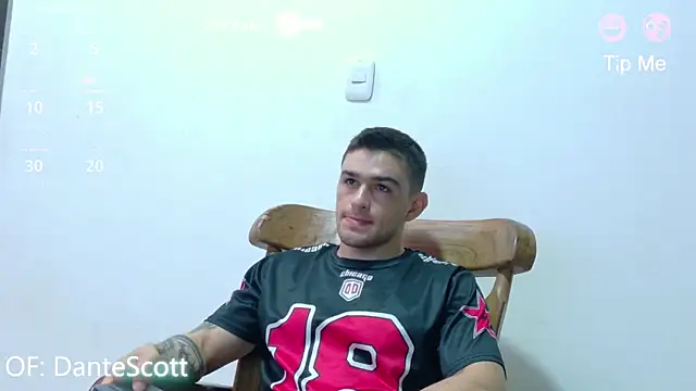 Sexy Alejandro  online show from April 14, 2026, 12:00 pm