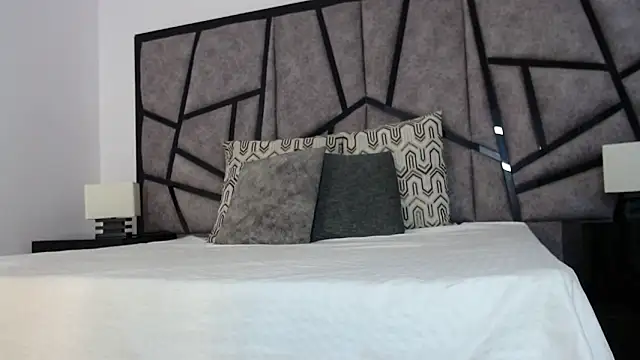 Snapshot of adhara_cortez chatting on April 6, 2026, 9:05 pm adhara cortez online show from April 6, 2026, 9:05 pm