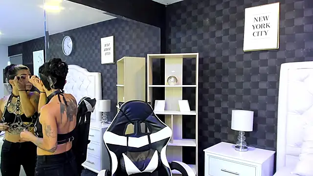 Snapshot of rave_connor chatting on December 27, 2024, 6:53 pm rave connor online show from December 27, 2024, 6:53 pm