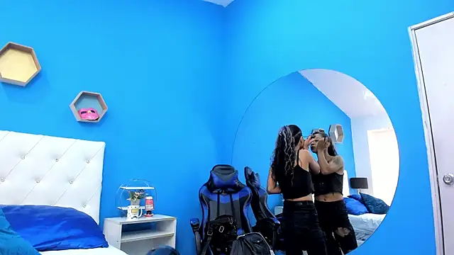 Snapshot of rave_connor chatting on February 13, 2025, 1:59 pm rave connor online show from February 13, 2025, 1:59 pm