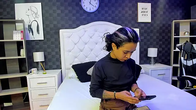 Snapshot of rave_connor chatting on March 11, 2025, 7:03 pm rave connor online show from March 11, 2025, 7:03 pm