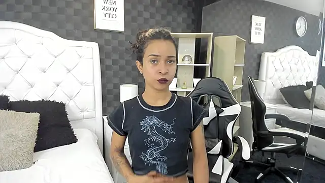 Snapshot of rave_connor chatting on March 20, 2025, 6:53 pm rave connor online show from March 20, 2025, 6:53 pm