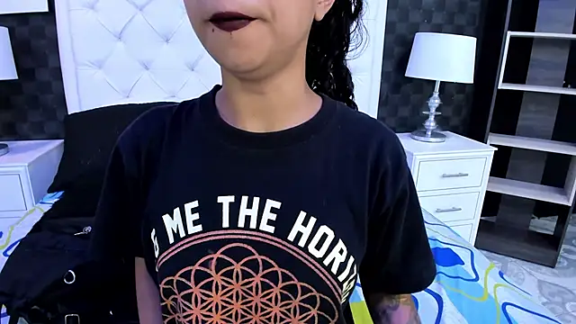 Snapshot of rave_connor chatting on September 23, 2025, 6:44 pm rave connor online show from September 23, 2025, 6:44 pm