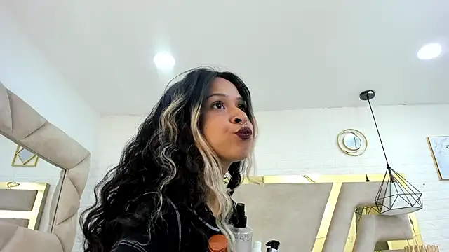 Snapshot of rave_connor chatting on October 6, 2025, 6:49 pm rave connor online show from October 6, 2025, 6:49 pm