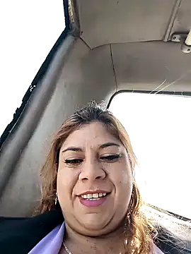 Snapshot of Laura-Hernandez chatting on December 11, 2024, 3:58 pm Laura-Hernandez online show from December 11, 2024, 3:58 pm