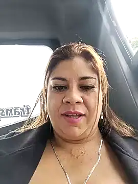 Snapshot of Laura-Hernandez chatting on December 27, 2024, 5:16 pm Laura-Hernandez online show from December 27, 2024, 5:16 pm