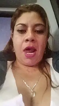 Snapshot of Laura-Hernandez chatting on December 27, 2024, 11:21 pm Laura-Hernandez online show from December 27, 2024, 11:21 pm