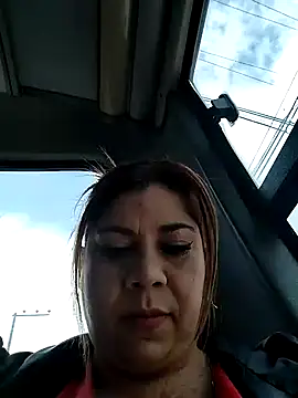 Snapshot of Laura-Hernandez chatting on January 3, 2025, 5:42 pm Laura-Hernandez online show from January 3, 2025, 5:42 pm