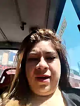 Snapshot of Laura-Hernandez chatting on January 13, 2025, 3:36 pm Laura-Hernandez online show from January 13, 2025, 3:36 pm