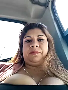 Snapshot of Laura-Hernandez chatting on January 18, 2025, 4:10 pm Laura-Hernandez online show from January 18, 2025, 4:10 pm