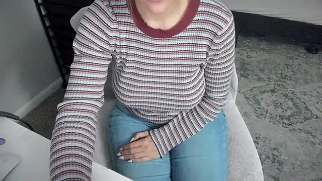 Snapshot of bigb00tyjudyyX chatting on October 27, 2025, 12:31 pm bigb00tyjudyyX online show from October 27, 2025, 12:31 pm